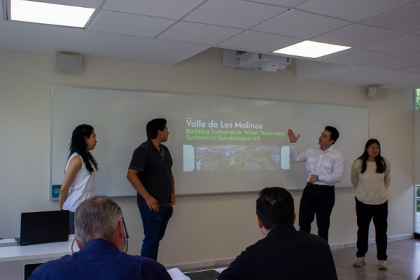 Evaluación de proyectos del curso internacional Building Sustainable Water Treatment Systems por el Tecnológico de Monterrey y la Universidad de California.